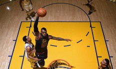 九游链接-世界杯篮球赛季开局比赛场面壮观震撼