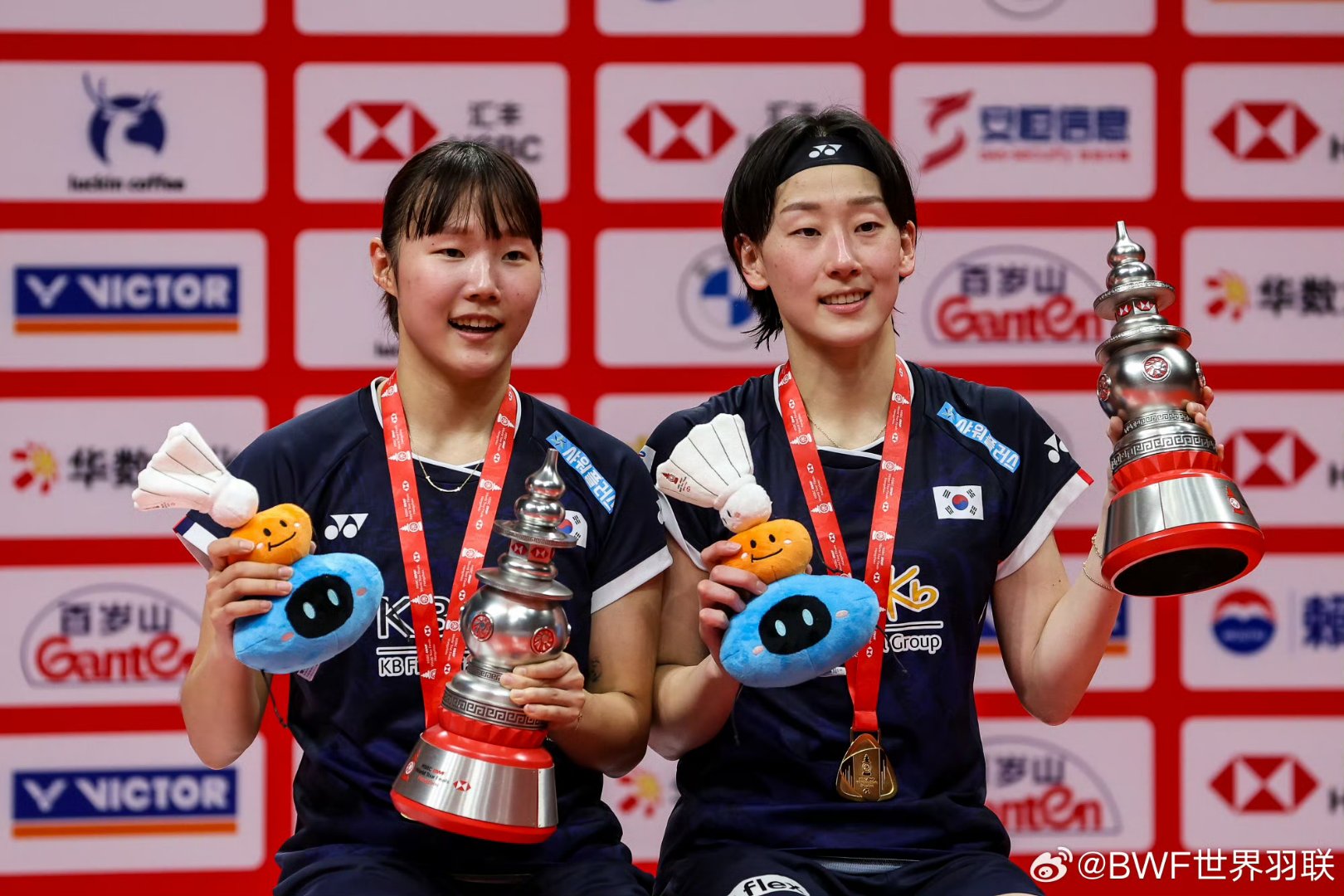 关于荷兰队羽毛球选手大放异彩全力以赴夺冠的信息 关于荷兰队羽毛球选手大放异彩全力以赴夺冠的信息