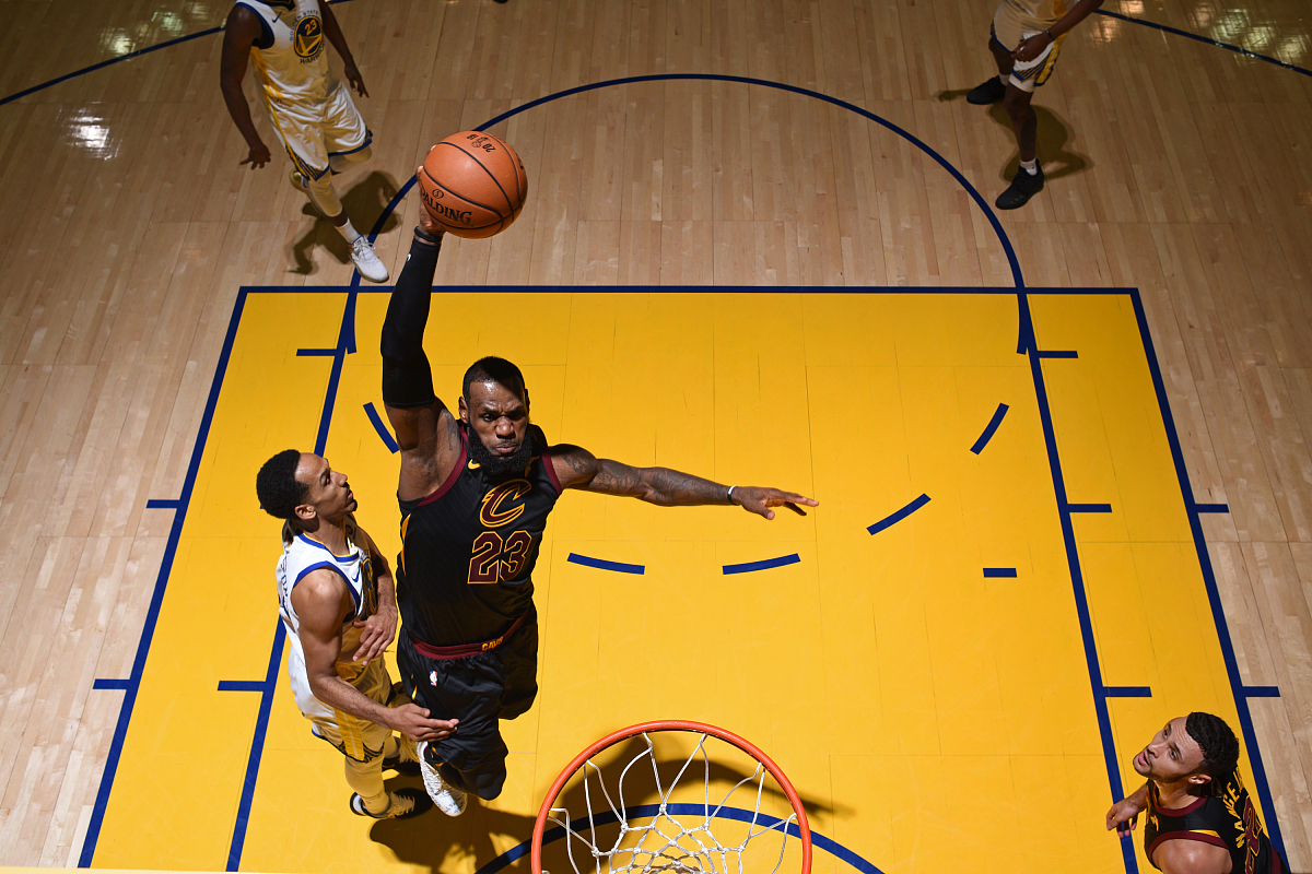 世界杯篮球赛季开局比赛场面壮观震撼 世界杯篮球赛季开局比赛场面壮观震撼