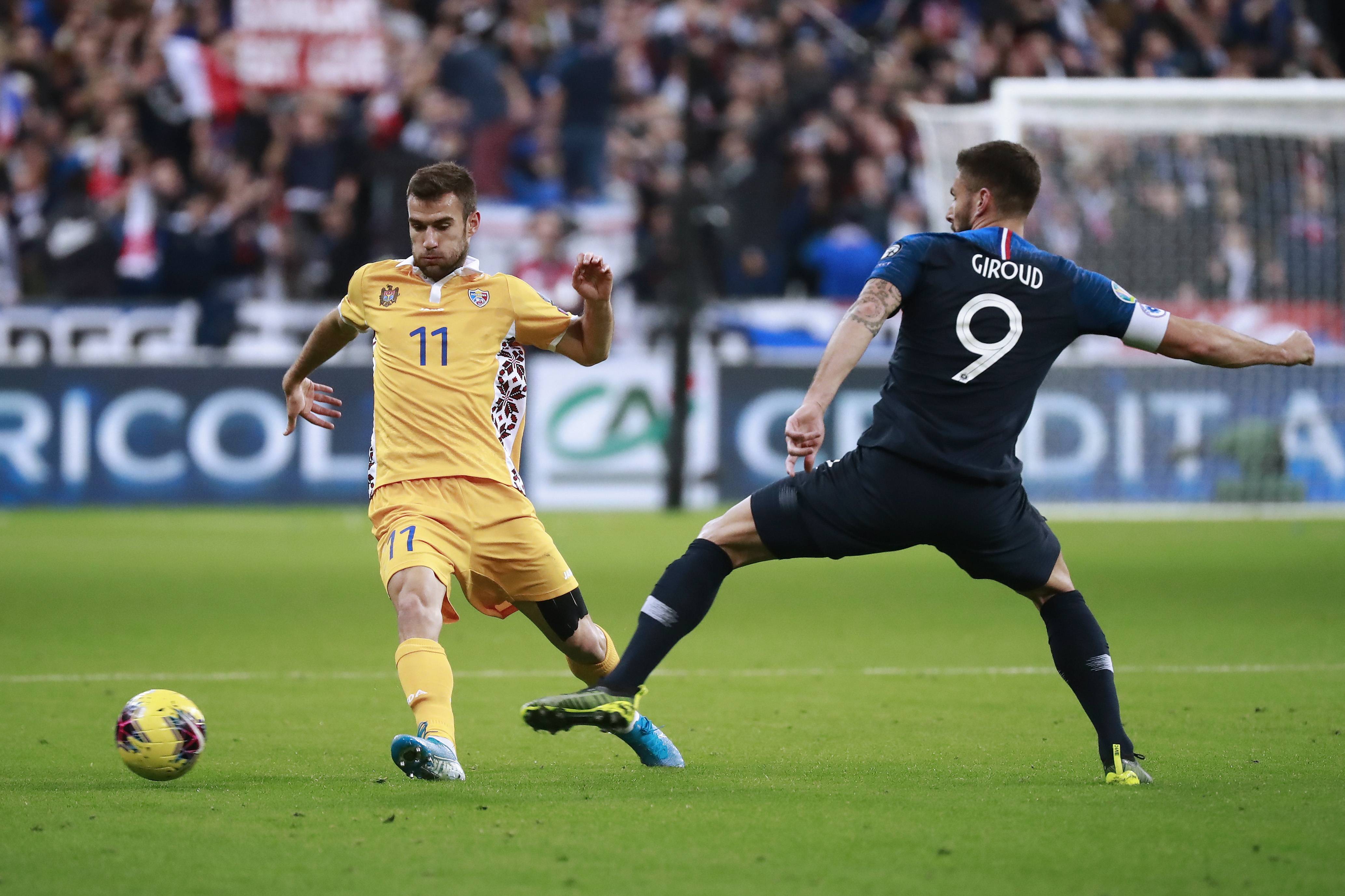 意大利队在国际赛事中神勇登顶 意大利队在国际赛事中神勇登顶