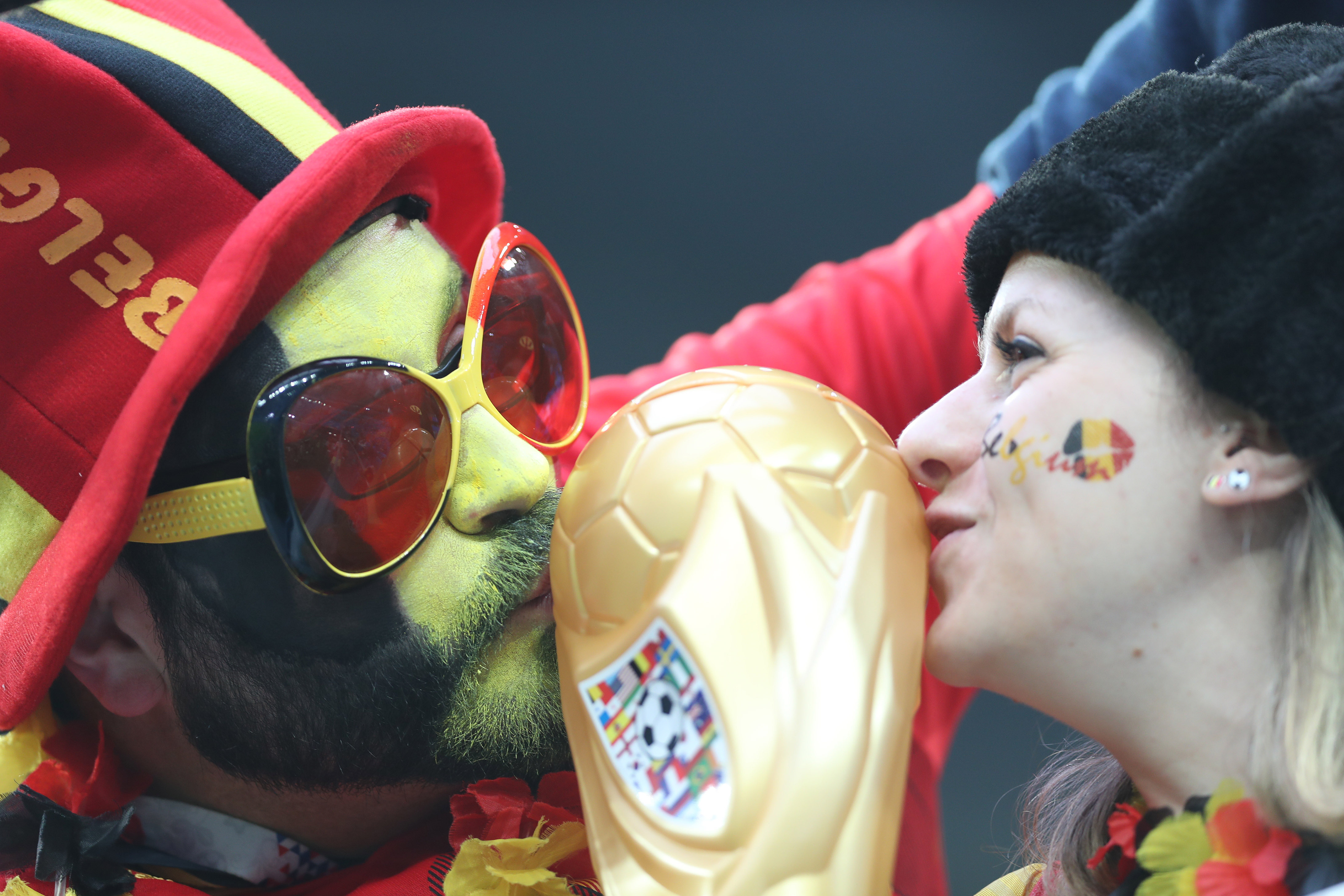 精彩赛事引爆热情,球迷狂欢 精彩赛事引爆热情,球迷狂欢